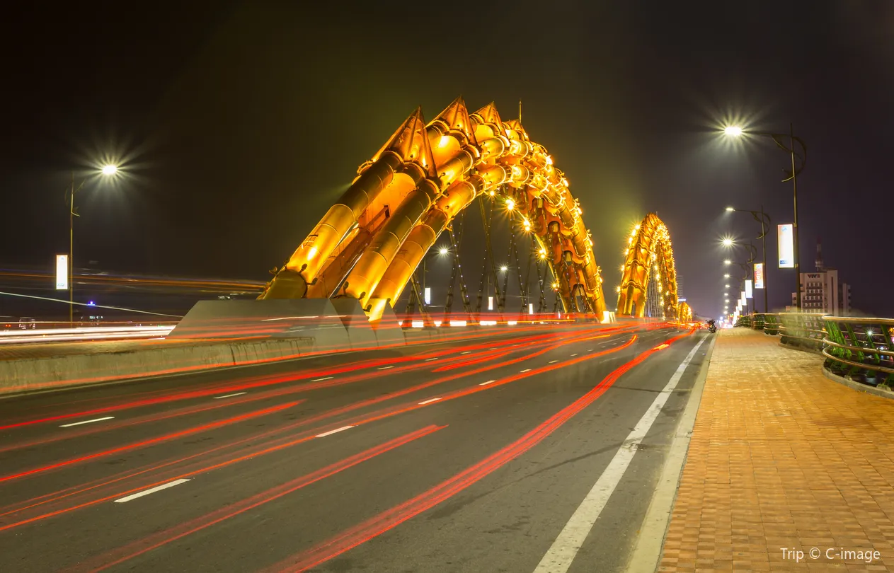 龍橋、韓江畔
