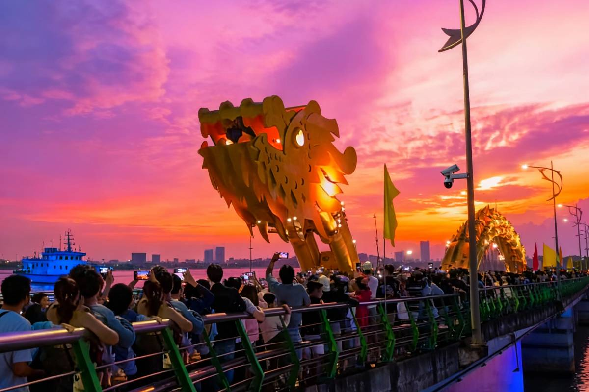 龍橋、韓江畔