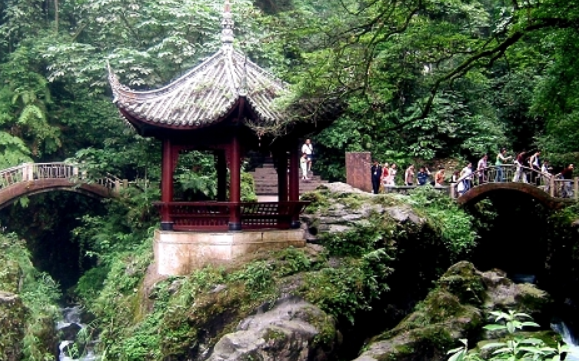 峨嵋山