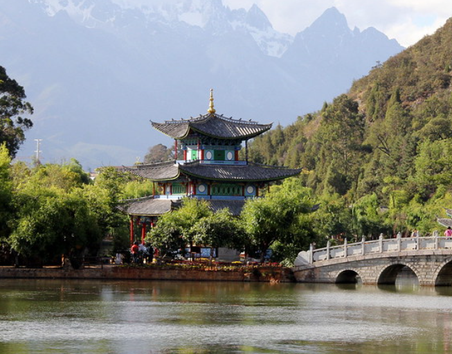 黑龍潭