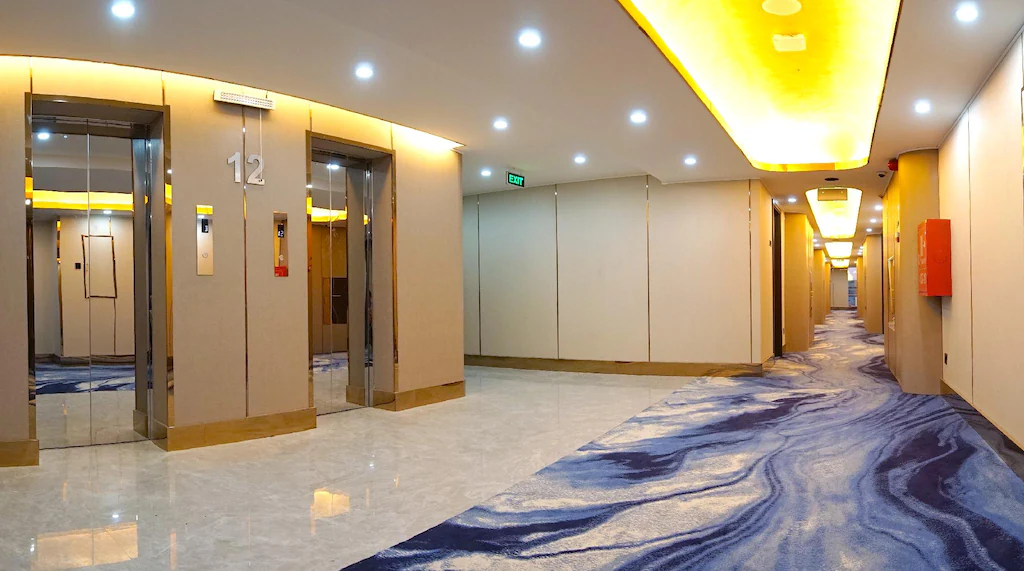 GRAND YAK HOTEL