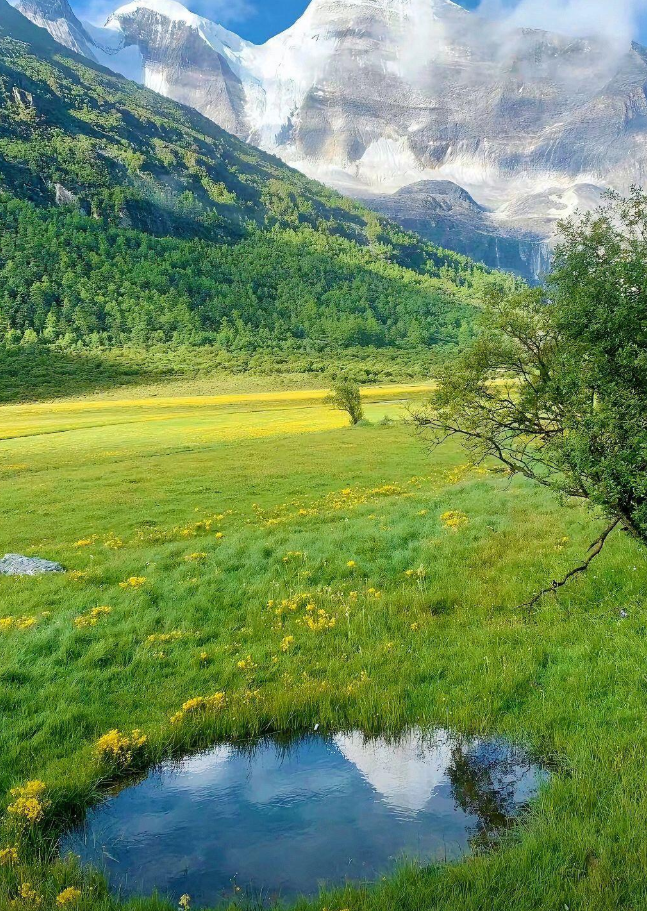亞丁風景區